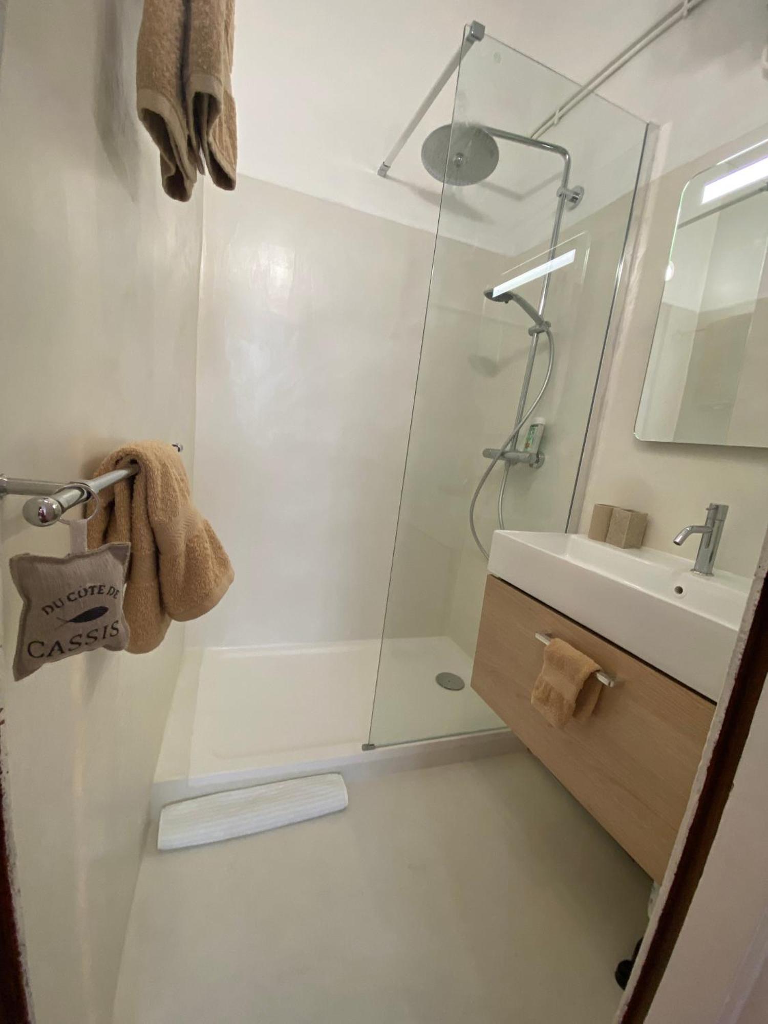 Click! Casa Lamartine Fabulous Ideal Location Walk To All!!! Cassis Exterior photo